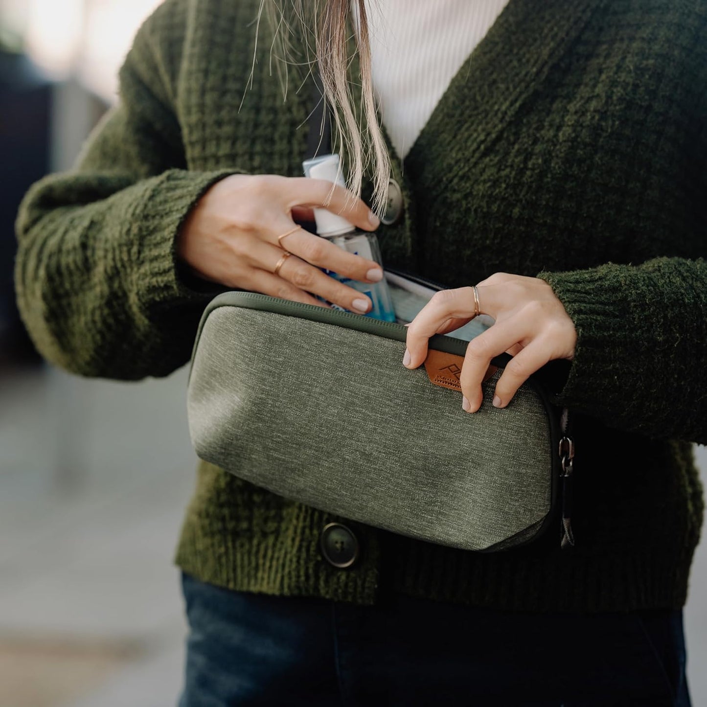 Peak Design Small Tech Pouch, Midnight, Electronics Organizer for Travel or Everyday Carry, Origami-Style Storage, Cable Pass-Through, Weatherproof Recycled Nylon, Gear Carry Bag for Men and Women