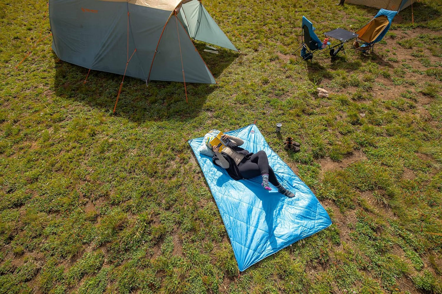 Big Agnes Why Not Picnic Blanket, 90x90 - Waterproof Outdoor Blanket with Insulation, Hidden Pocket & Stuff Sack for Camping, Beach, & Concerts