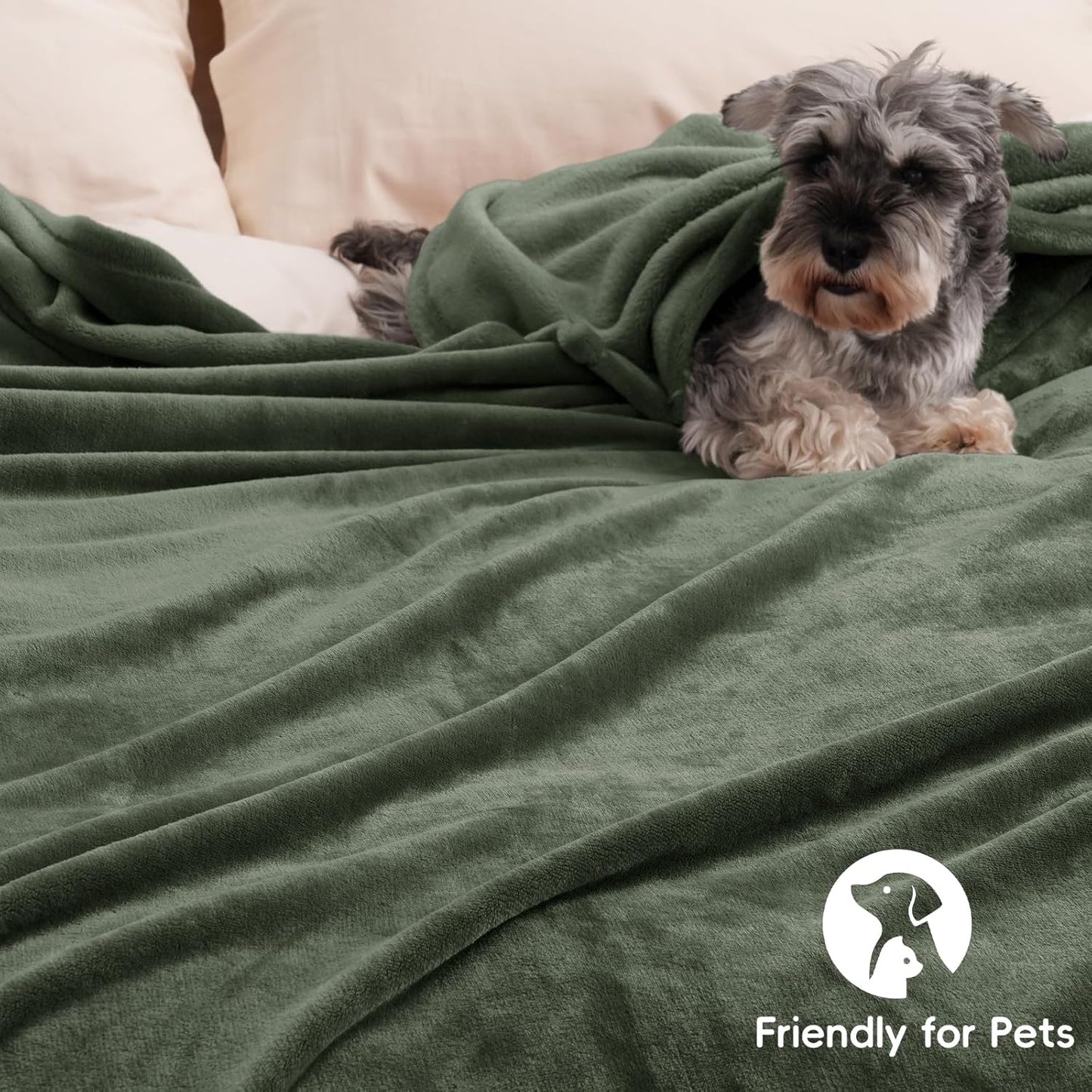 PHF Ultra Soft Fleece Blanket Twin Size, No Shed No Pilling Luxury Plush Cozy 300GSM Lightweight Blanket for Bed, Couch, Chair, Sofa Suitable for All Season, 66" x 90", Olive Green