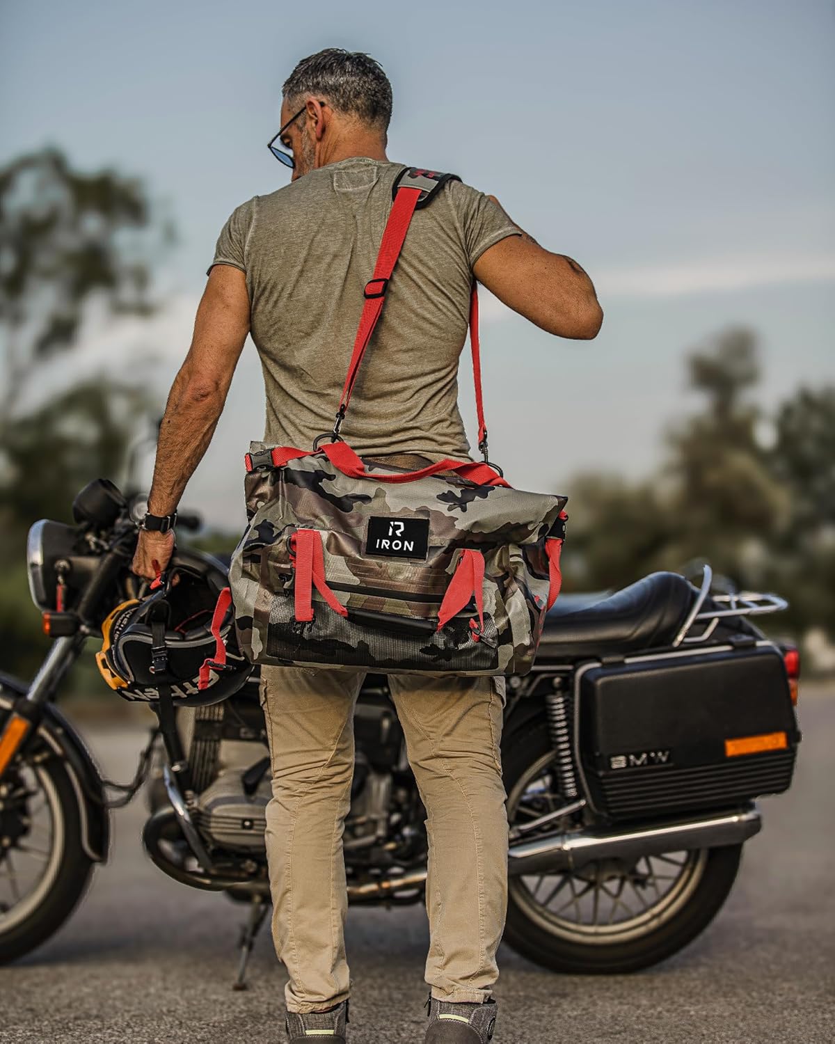 BORLENI Waterproof Motorcycle Dry Duffel Bag Luggage Tail Bag with Large Storage Space,Roll Top Closure, Shoulder Straps, Inner Pocket and Mesh Pocket for Motorcycling Travel Camping(Camouflage,30L)