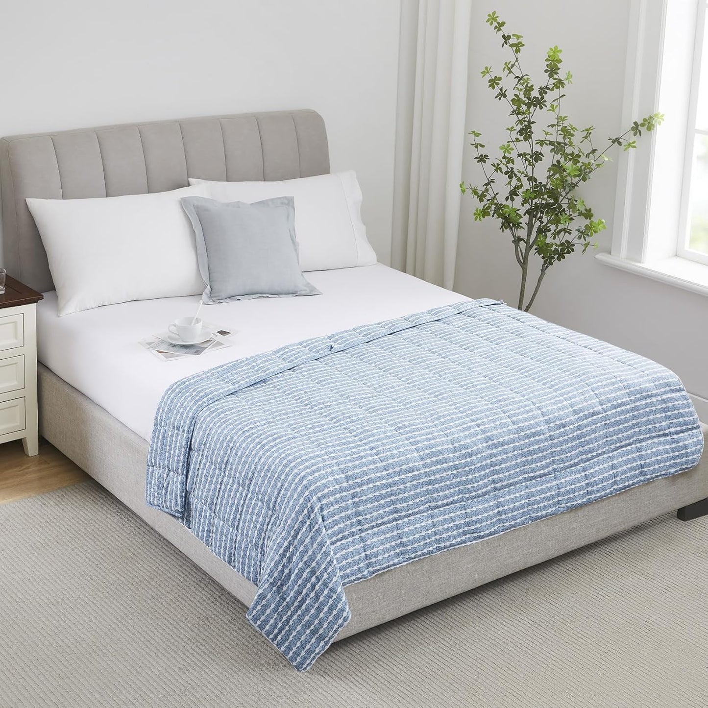 L'AGRATY Weighted Blanket - 60"x80" 25lbs Cooling Breathable Heavy Blanket Microfiber Material with Glass Beads for Adult All-Season Summer Fall Winter Soft Thick Comfort