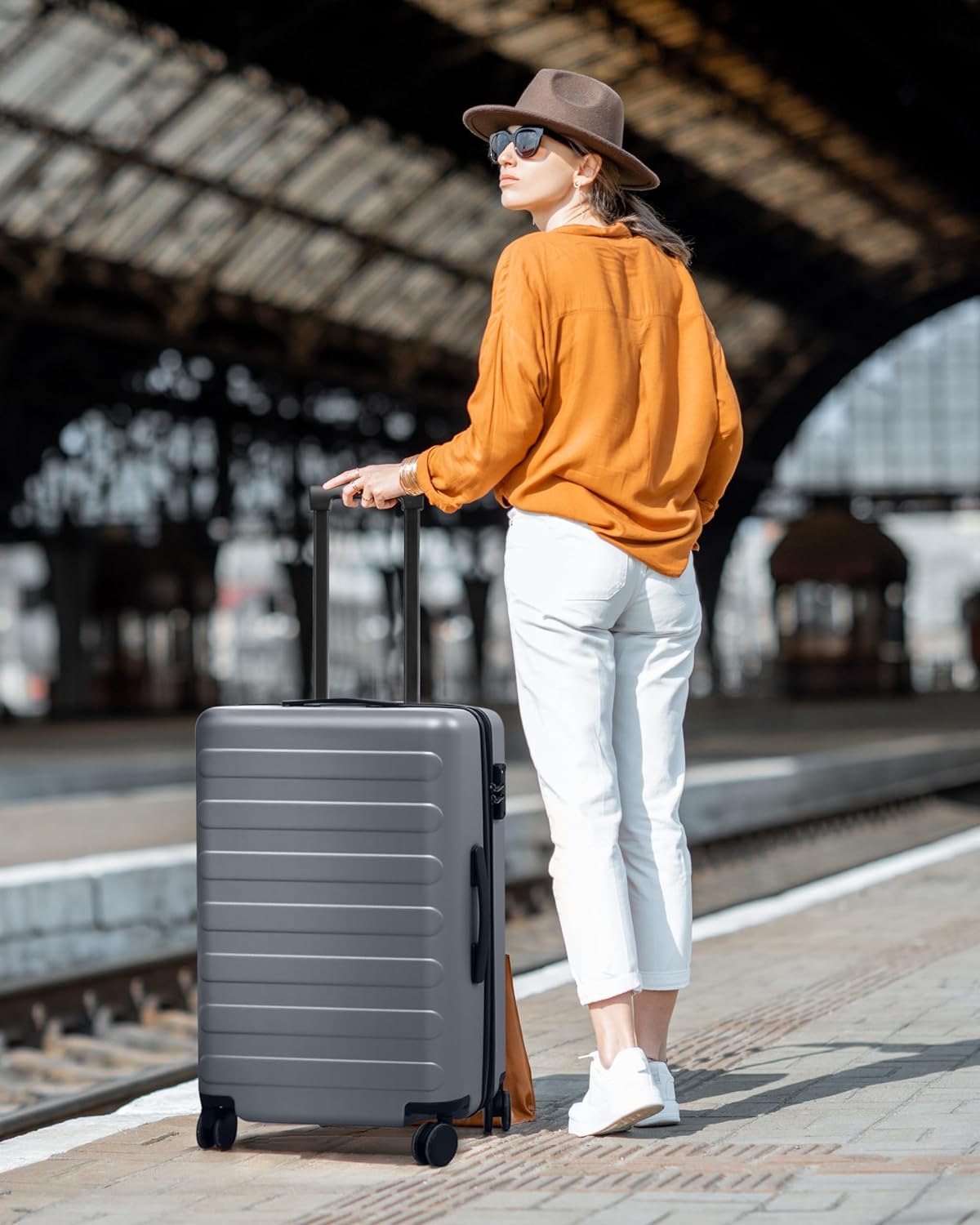 NINETYGO Medium Checked Luggage 24 Inch, Checking In Luggage with Smooth Spinner Wheels, Expandable, Hard Shell PC Suitcase, Lightweight Travel Luggage, TSA Approved (Grey, Rhine Max)