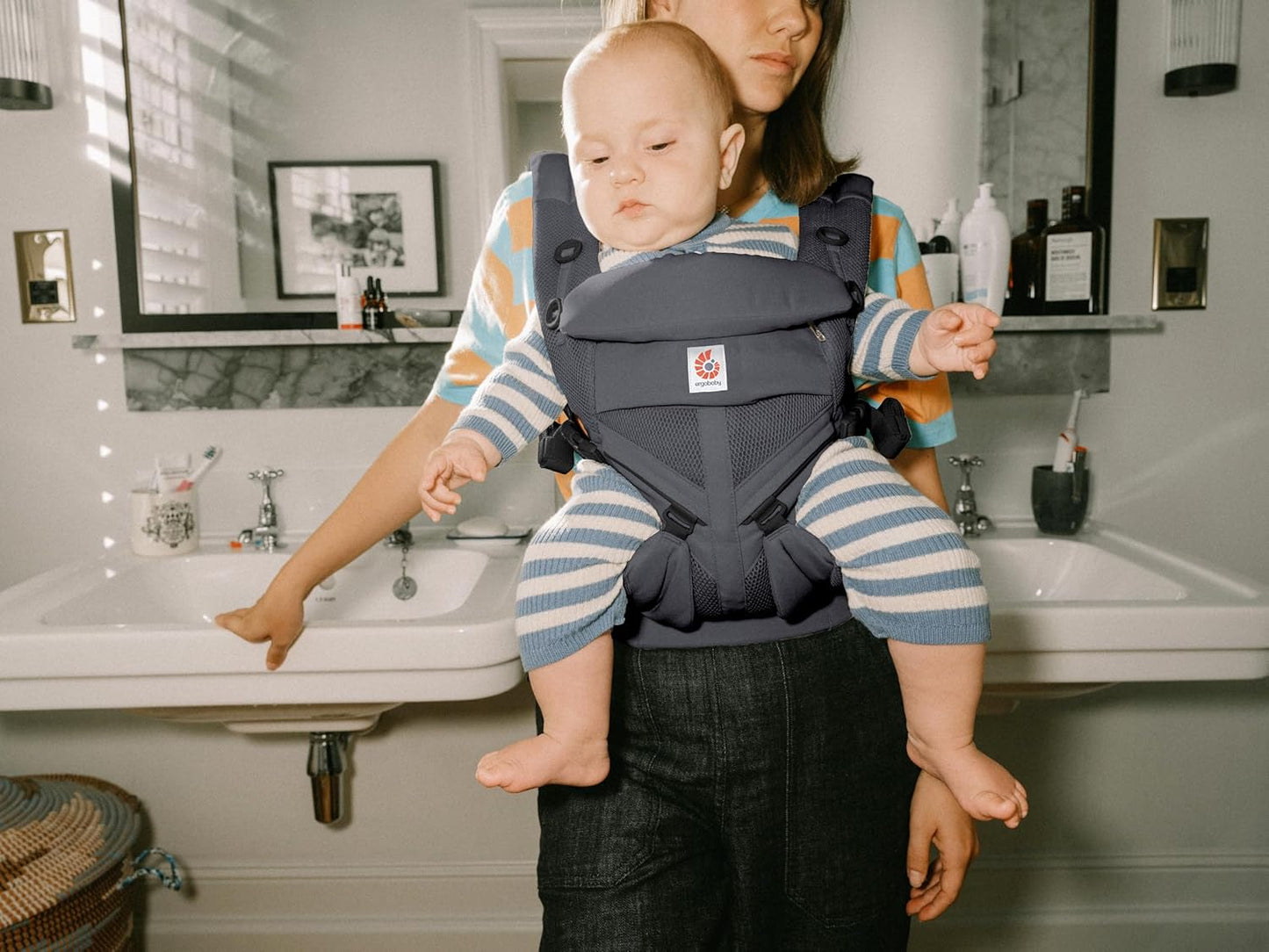 Ergobaby Omni Classic Baby Carrier Newborn to Toddler - Breathable Baby Carriers for Summer - All-Position Carrier with Lumbar Support (7-45 Pounds), Mesh, Charcoal Grey